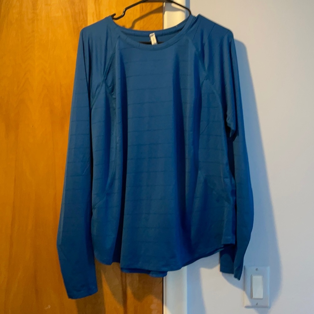 Tek gear XXL long sleeve athletic top